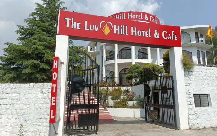 The Luv Hill Hotel And Cafe