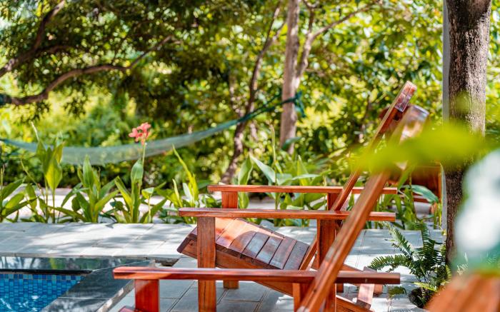 Trang An Freedom Hood