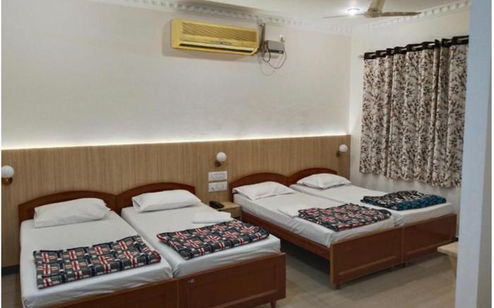 Hotel Nachiappa Palace