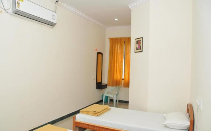 Hotel Nachiappa Palace