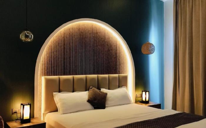 Cozycostays-2|Top Floor|Omaxe |near Ekana Stadium