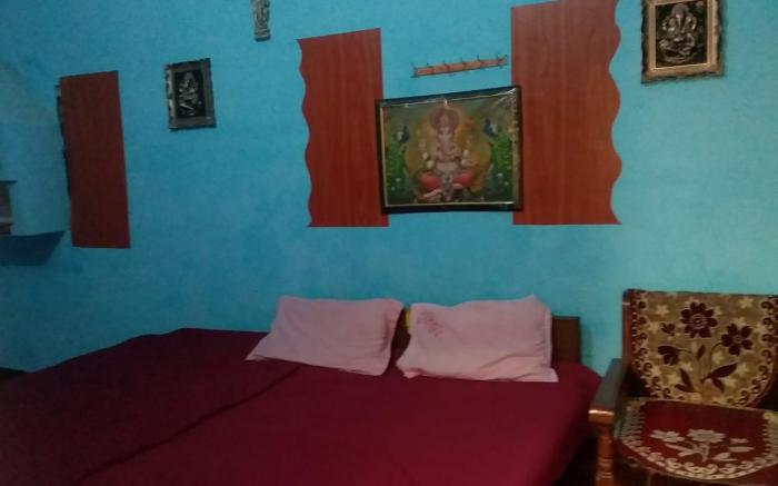L / 99 HOME STAY