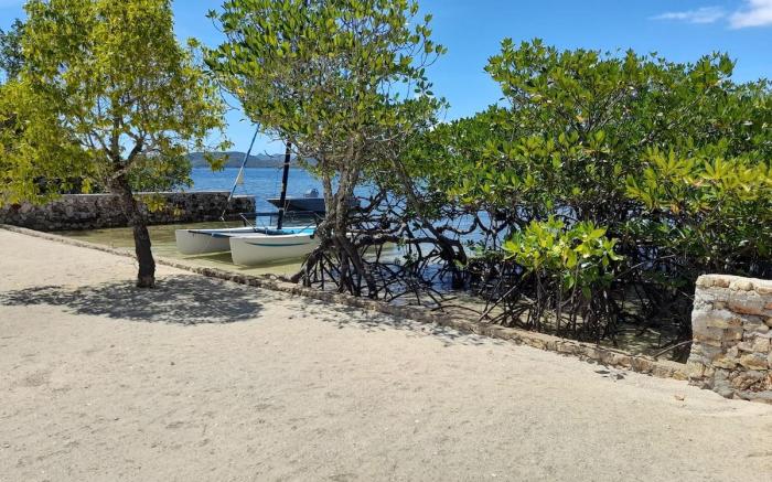 Private Beachhouse at Sand Island Ecolodge