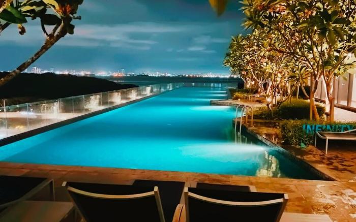 Luxury Five queen bed apartment sea&city Netflix