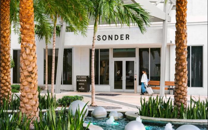 The Circ Hotel Hollywood, Sonder