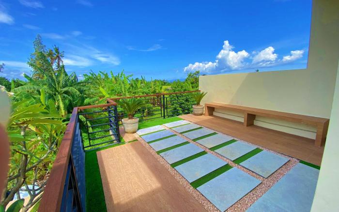 Bulan Adi Villa By Reccoma