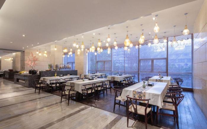Lianjiang Jingjiang Grand Hotel
