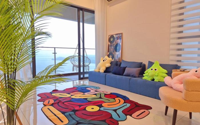 [8 Pax 3 Room 3 Baths] Funky Pop Art Seaview Home