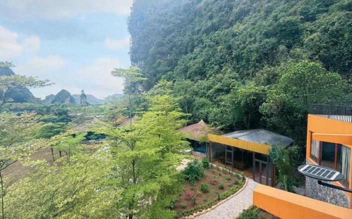 Cendana Trang An Retreat