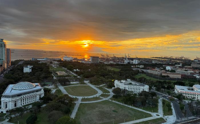 The Luneta Suites at Torre De Manila