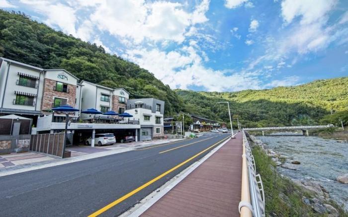 Namwon Jirisan Baemsagol Rium Pension
