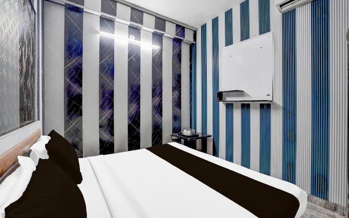 Hotel O Sector 121 Gaur City Mall Noida Formerly Royal FNG