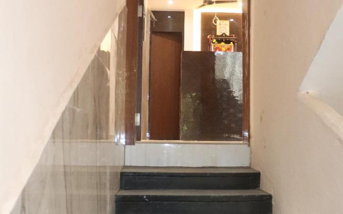 Hotel Chirag Next