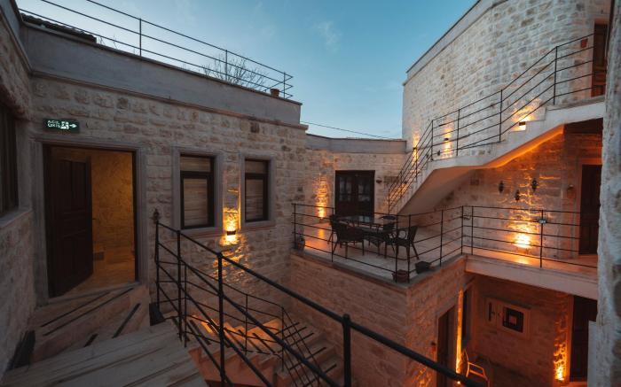 Cappatria Cave House