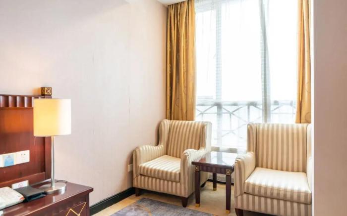 Fortune Zhixuan Hotel (Shanghai Hongkou Football Stadium)