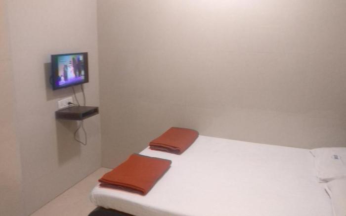 Hotel Sarada Nivas