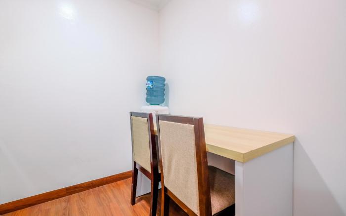 Comfortable Modern 2BR Sentul Tower By Travelio