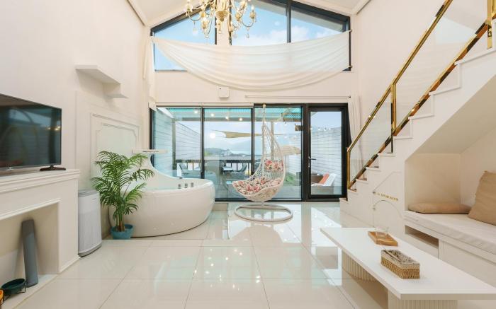 Namhae Elsia Pet Pool Villa Pension