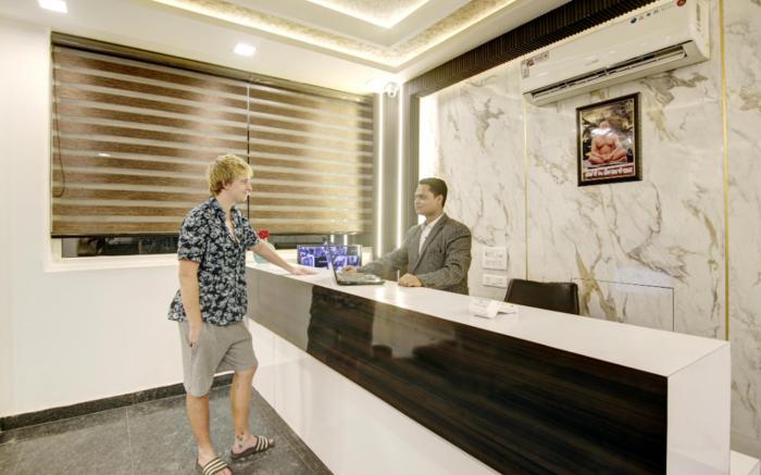Hotel Devrana Delhi Airport