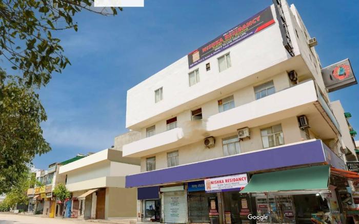 Nishka Residancy
