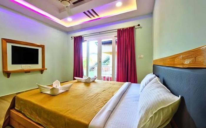 The Leisure Cave Arambol Goa