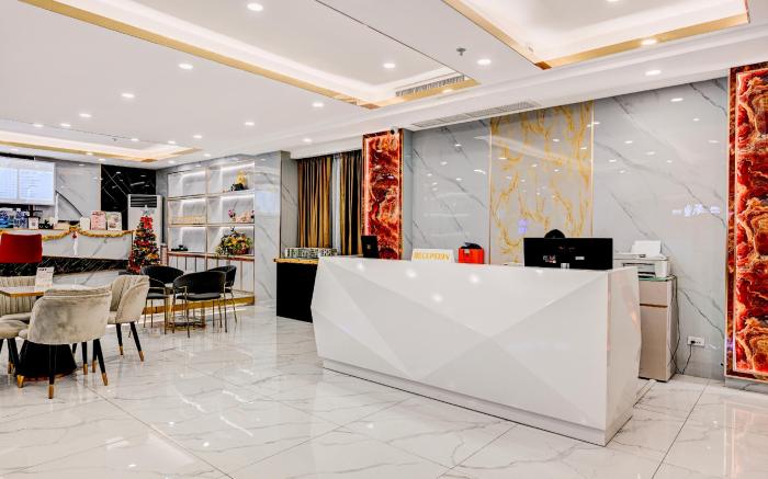 Dancenter Bangkok Travellers Hotel