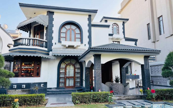 4bhk Villa Gurgaon private pool