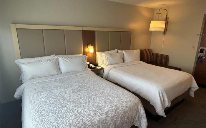 Best Western Roslyn-Long Island Hotel