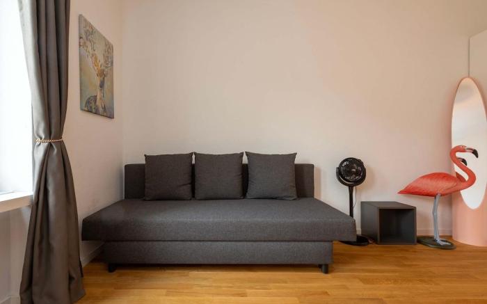 City Centre Spacious 2-BR Apt Sapphire