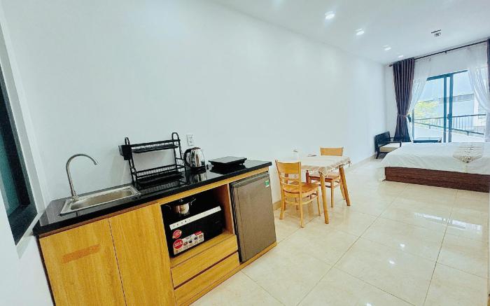 LOUIS OTIS APARTMENT