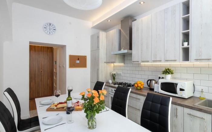 Luxury Apartment with Aircondition&Sauna!