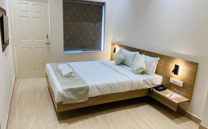 Zip By Spree Hotels Neelam Nakshatra