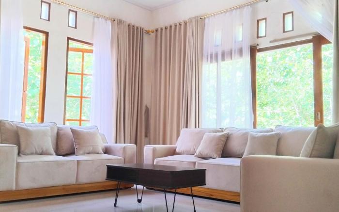 Amini Guest House