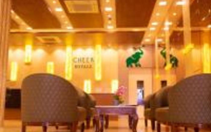 Hotel Cheer Royale