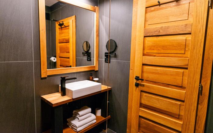 HOW Boutique and Hotel