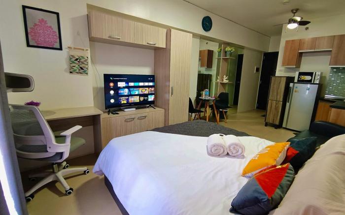 Avida Riala 2414 T1 IT Park Queen Bed 200Mbps WiFi