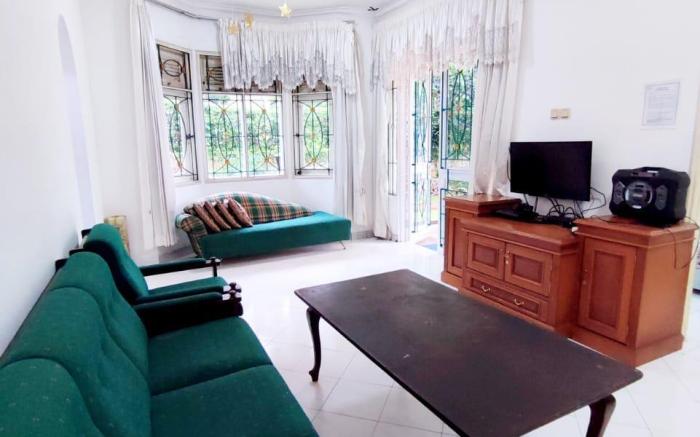 Villa Puncak Resort by akuvila
