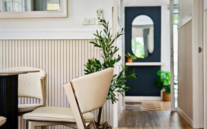 Canary Pool Villa Bangsaen