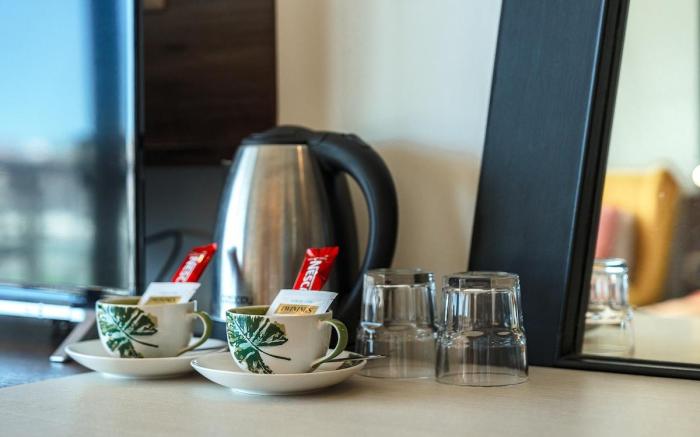 *The Urban Breeze – Chic Room Near Kata Beach C184