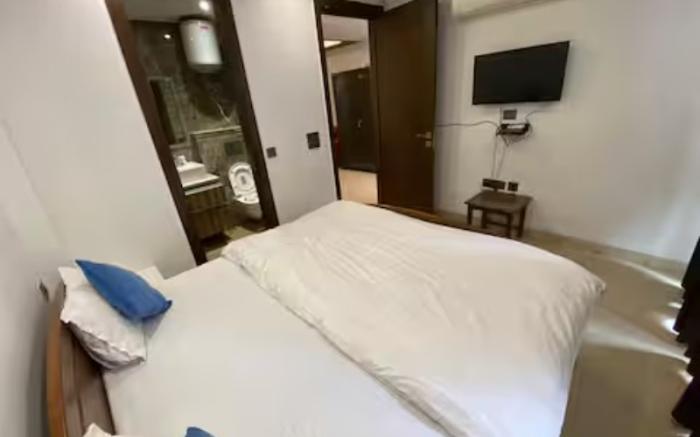 Delightful 3BHK Apartment near Max Hospital Saket
