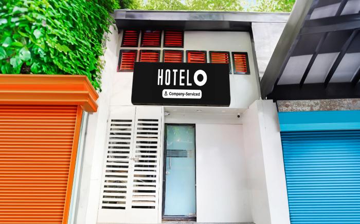 Hotel O Santacruz Khar Subway