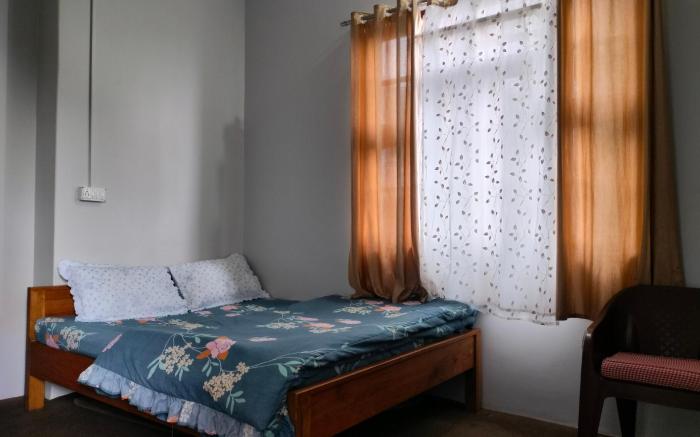 Valley Mist,  rooms & kitchen 