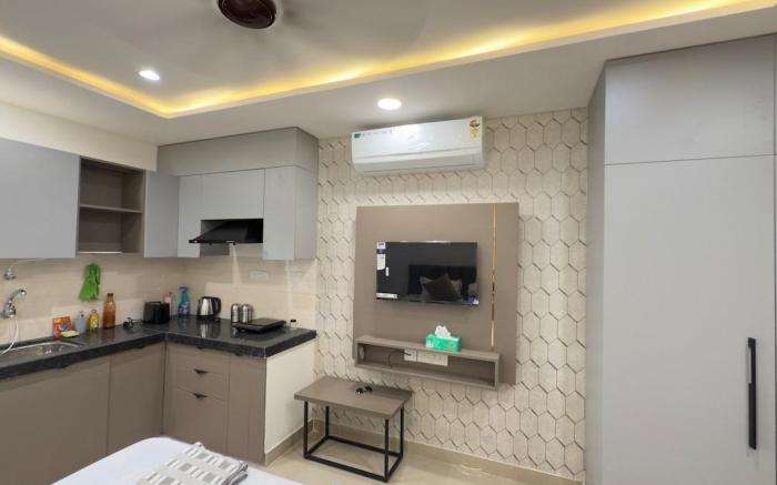 Luxury Studio Apartment