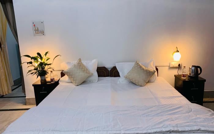Indira home stay 