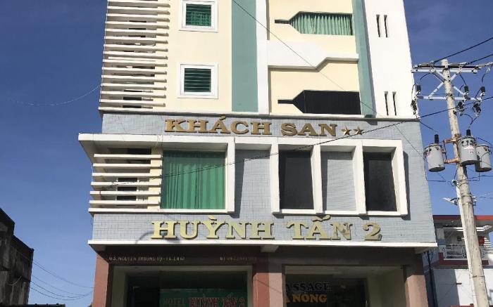 Khách sạn Huỳnh Tấn 2 