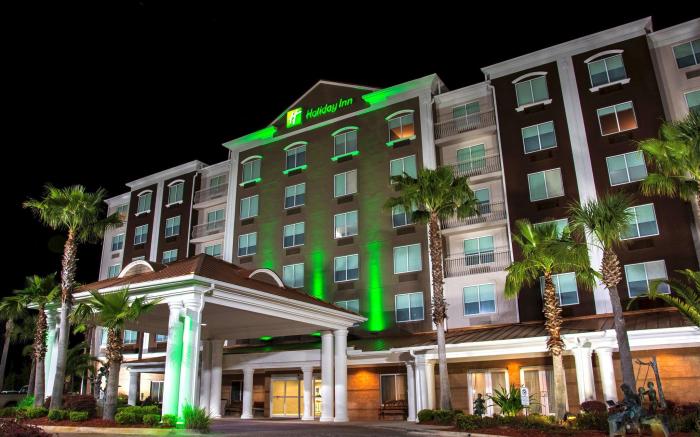 Holiday Inn Hotel & Suites Lake City By IHG
