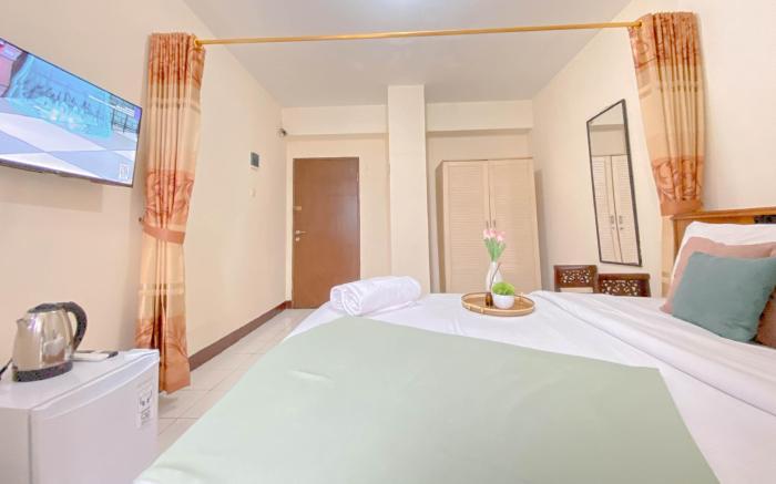 Comfy Studio at Gateway Ahmad Yani Apt By Travelio