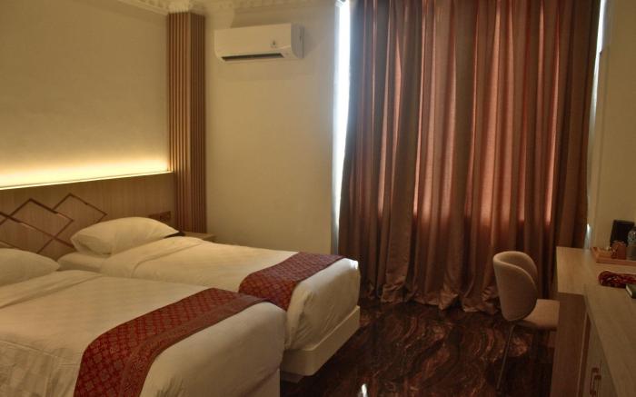 Fahira Hotel Syariah Padang