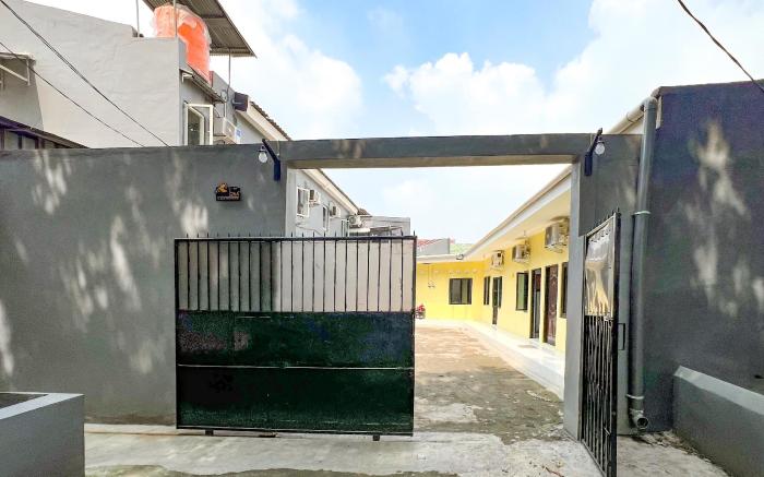 Graha Indah Ngagel Surabaya RedPartner