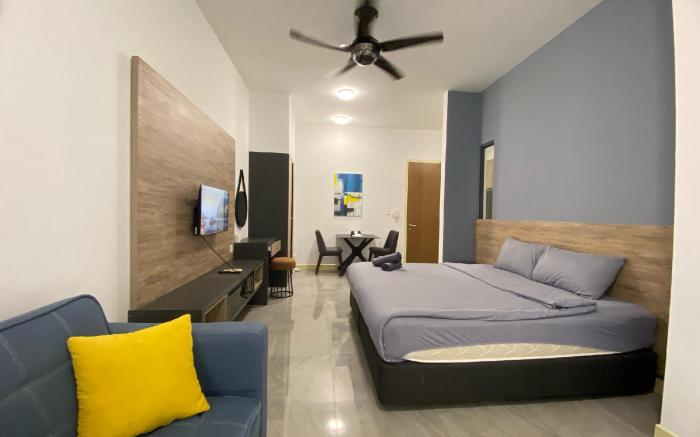 Imperio B17 Poolview Studio 2Pax - Netflix/Parking